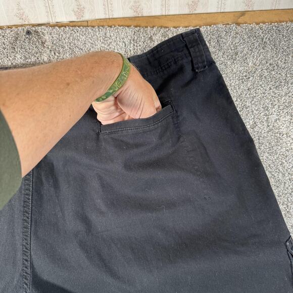 Wrangler Cargo Pants Mens 44x30 Black Relaxed Fit Stretch Work Utility Pockets - Picture 15 of 16